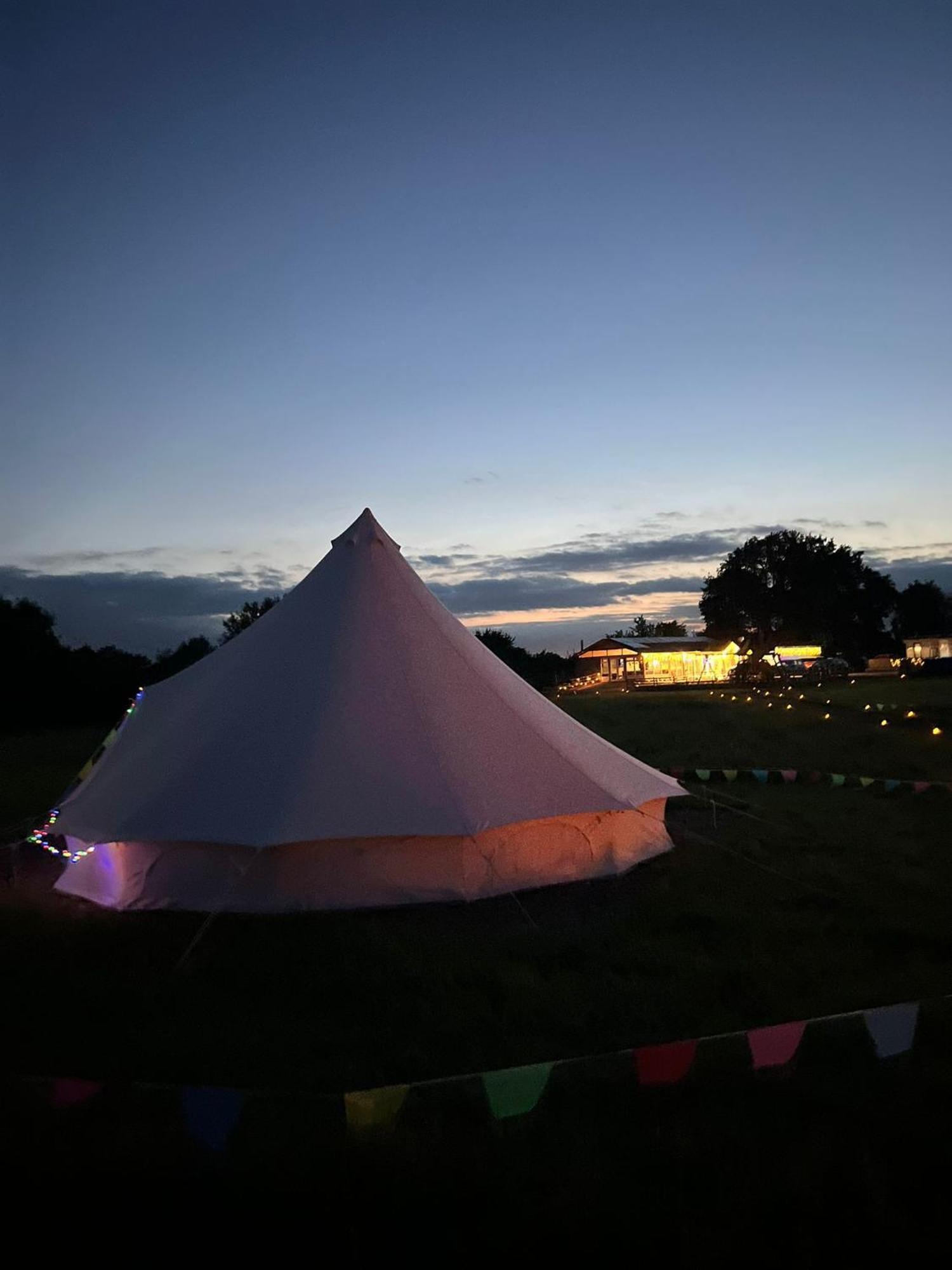 Country View Camping Bratton Kültér fotó
