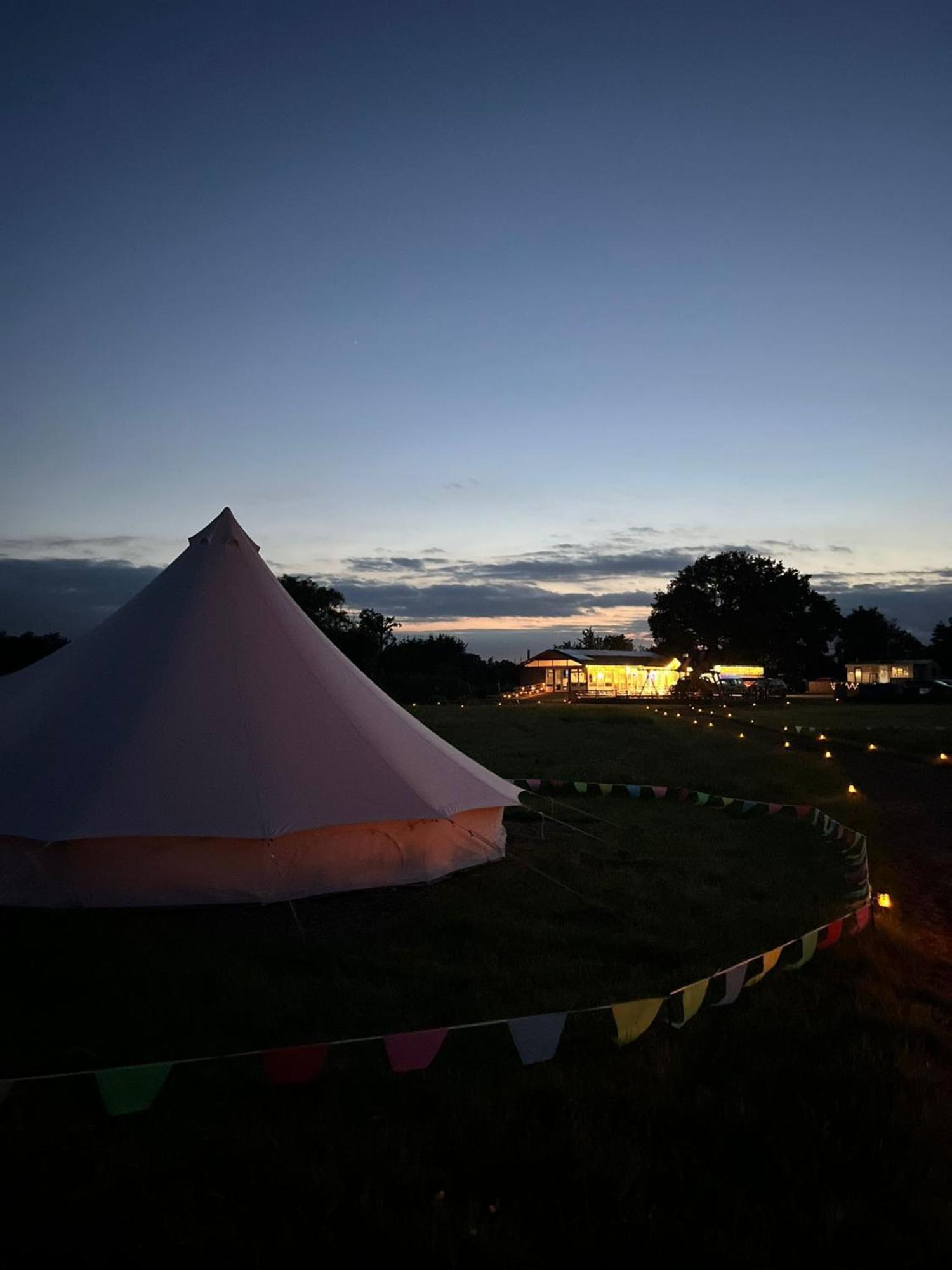 Country View Camping Bratton Kültér fotó